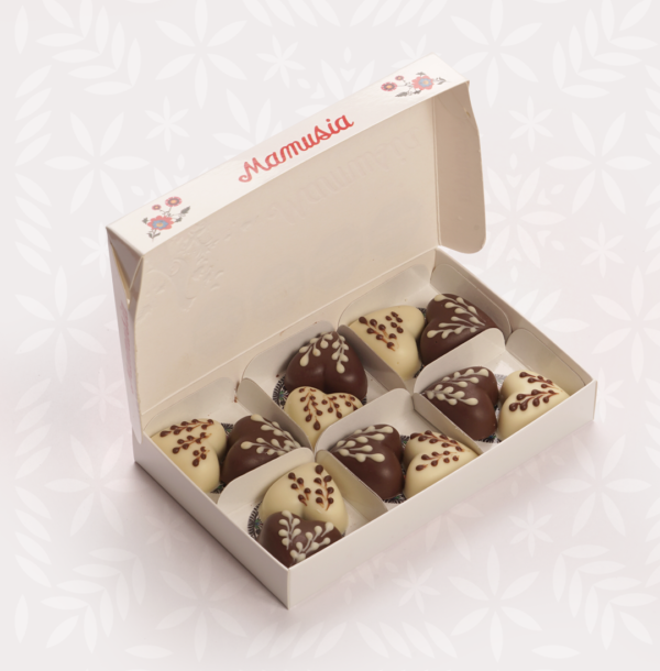 Bombones de corazones rellenos de dulce de leche